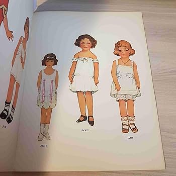 クリスマス❄︎可愛いお人形との物語❀ヴィンテージ児童書 紙もの　古書　アンティーク クリスマスの女の子 四つの人形のお話 1 - 中古絵本と、絵本や